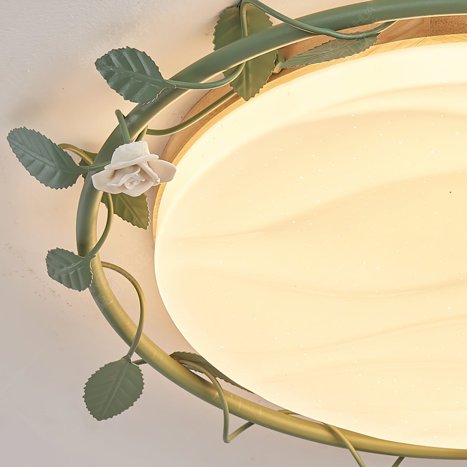lush Mount Ceiling Light with Leaf Design