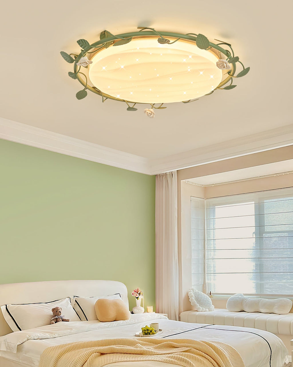 lush Mount Ceiling Light with Leaf Design